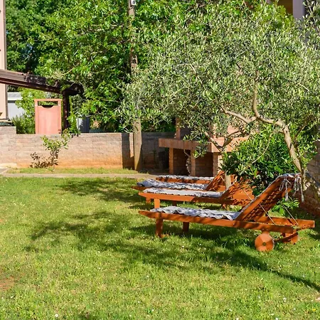 Kuca Lana Apartmán *