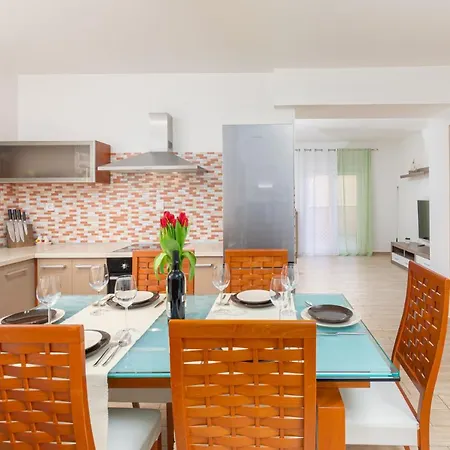 Apartmán Kuca Lana *
