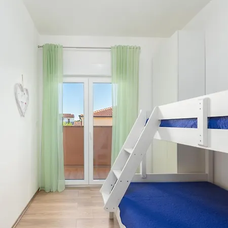 Kuca Lana ميدولين