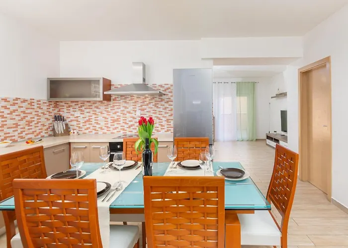 Appartement Kuca Lana *